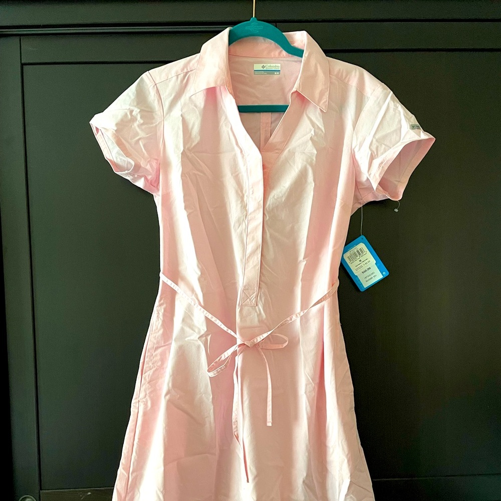 Columbia Light Pink Summer dress / Medium